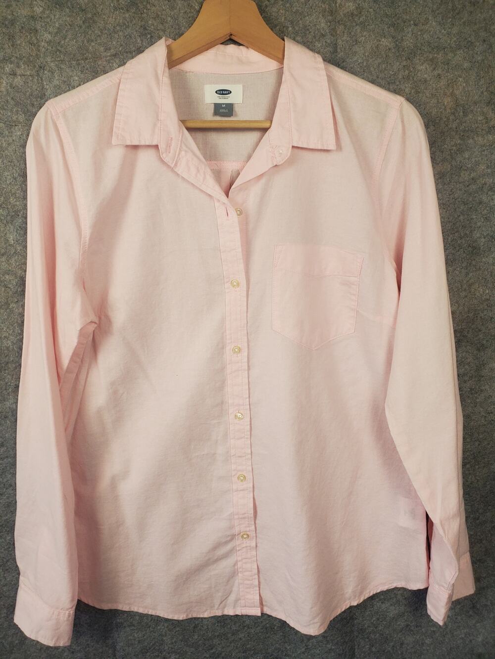 Women's Old Navy Size Medium Petal Pink Button Up Blouse